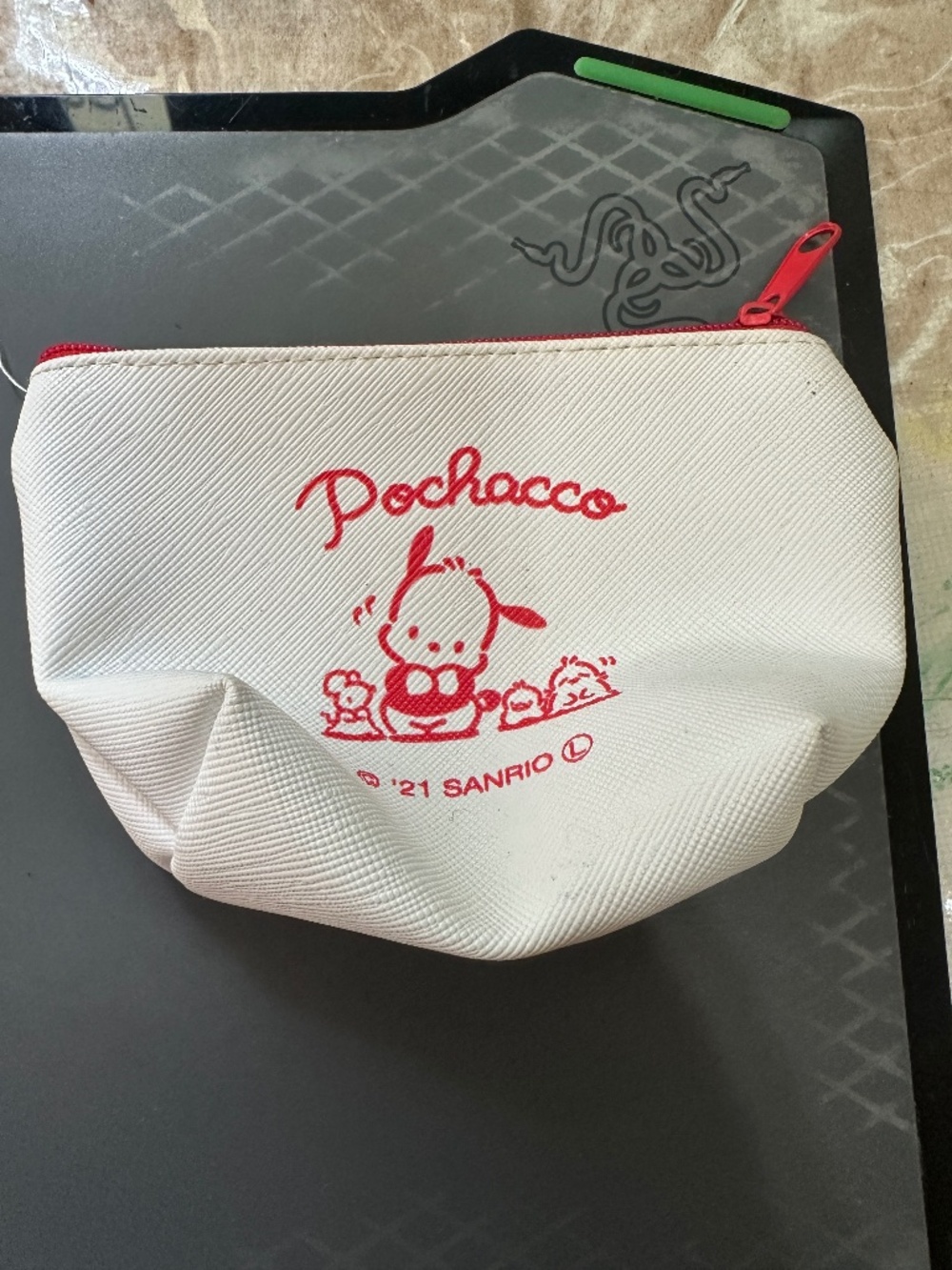 Sanrio Pochacco 2021 Small Coin Purse Red White - Picture 1 of 4